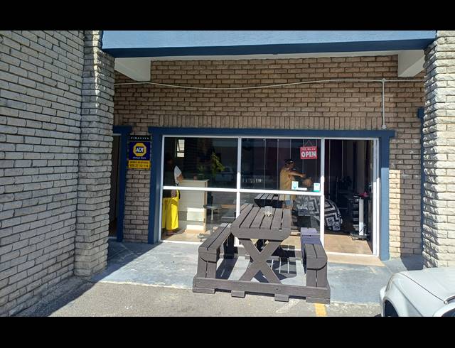66M² BUSINESS CENTRE FOR SALE IN KLEINMOND CENTRAL